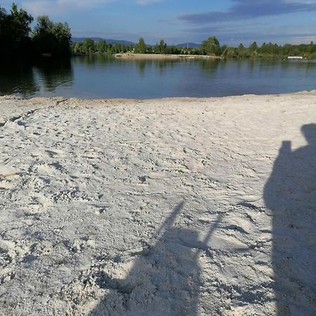 Hinzenbach Ferienwohnung Schuhmann Mit Wintergarten Und Garten Therme Aquapulco Und Ikuna Erlebnispark, Zoo Schmiding 20 Min Mit Auto Entfernt Ab 3 Naechte Buchbar מראה חיצוני תמונה