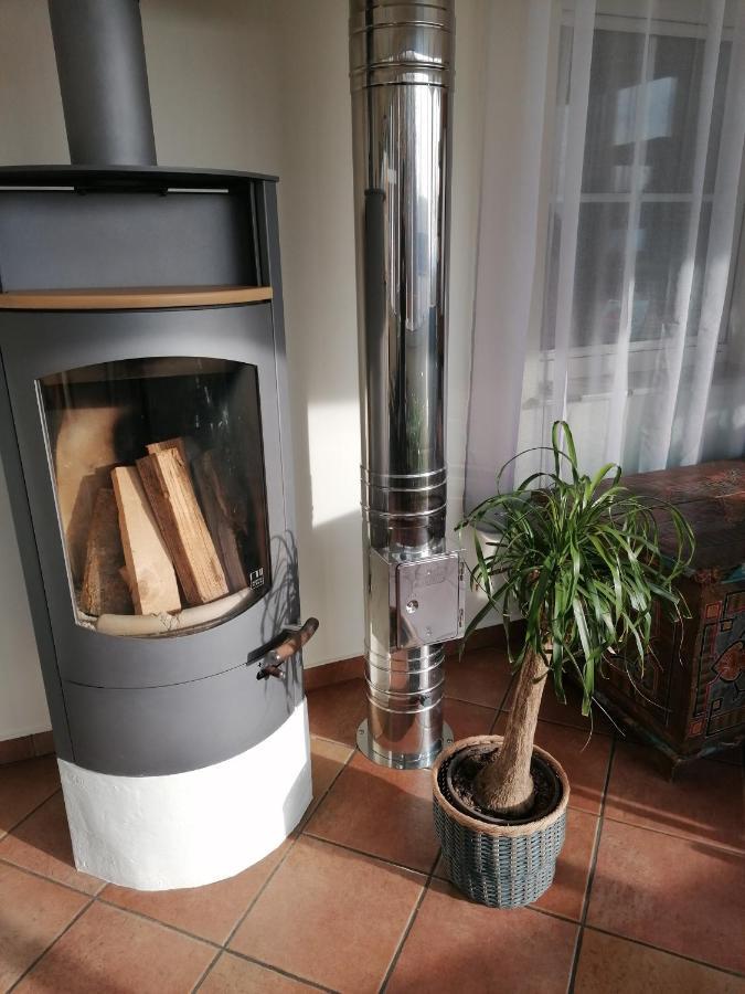 Hinzenbach Ferienwohnung Schuhmann Mit Wintergarten Und Garten Therme Aquapulco Und Ikuna Erlebnispark, Zoo Schmiding 20 Min Mit Auto Entfernt Ab 3 Naechte Buchbar מראה חיצוני תמונה